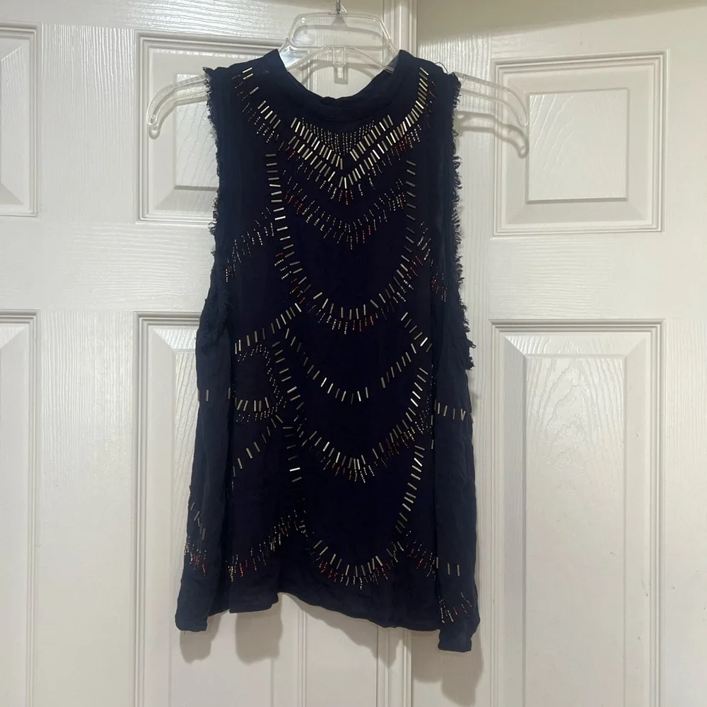 Free People Navy Laser-Cut Sleeveless Tank top open back
Medium boho beach chic - Picture 4 of 15